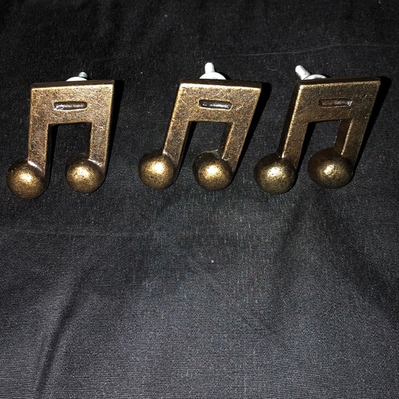3 Case Iron Music Notes knobs - Picture 2 of 5